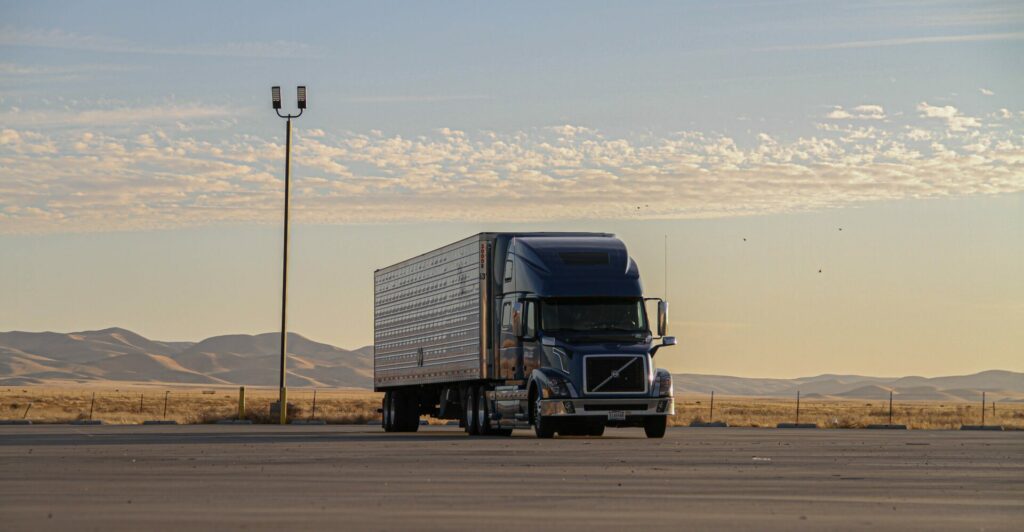 formation capacité de transport lourd - camion à l'aube - partners formation